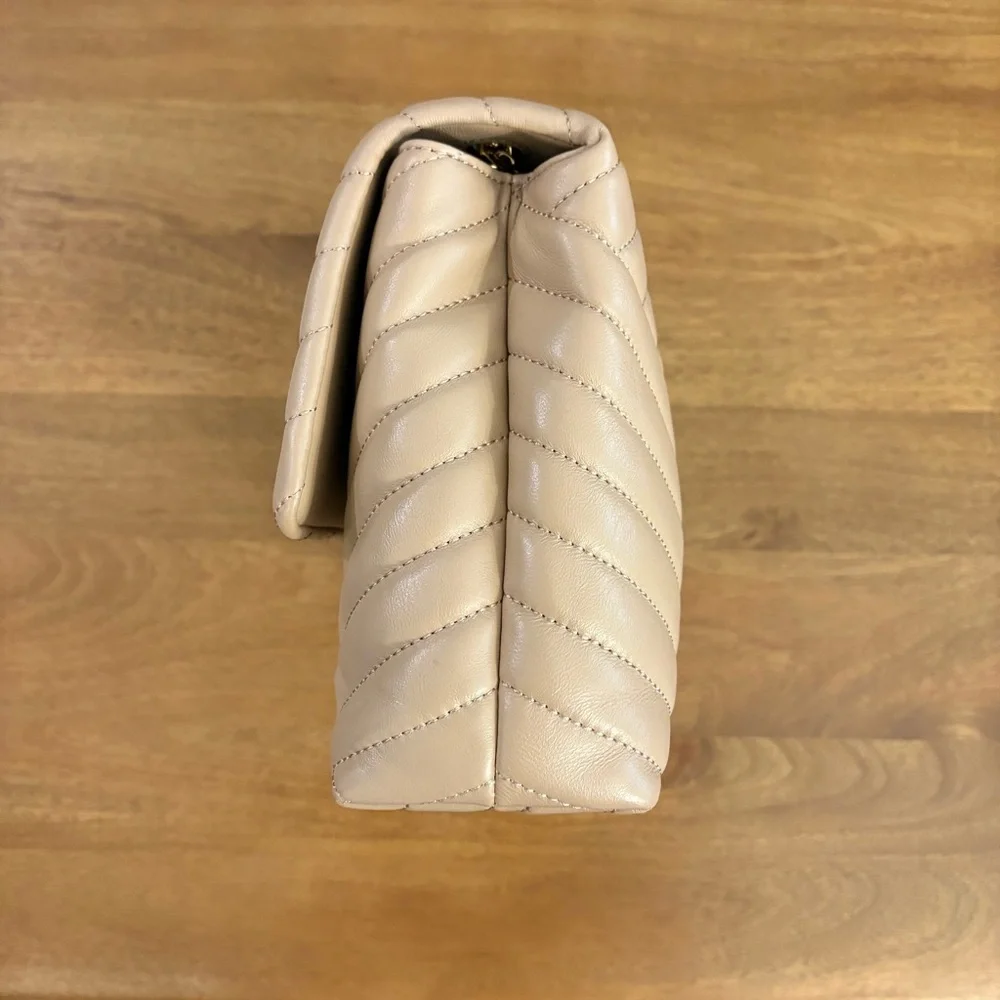 Tory Burch Kira Chevron Quilted Shoulder Bag Medium Devon Sand